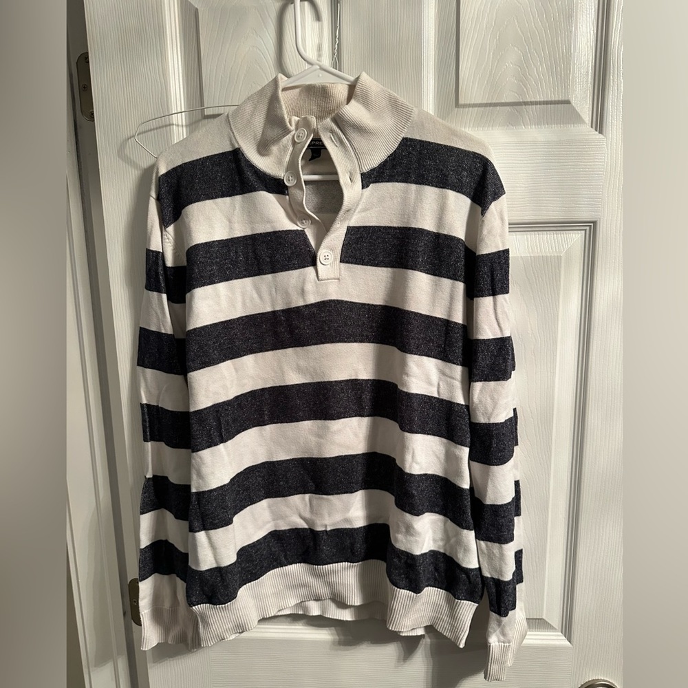 Express Mens 1/4 button shirt